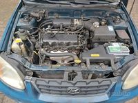 Usata Hyundai Accent 84 CV (61 kW) 2004 Blu Berlina