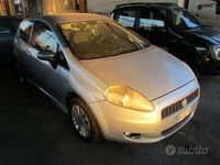 Usata Fiat Grande Punto Dynamic 77 CV (56 kW) 2007 Blu Utilitaria