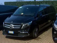 Usata Mercedes V250 Premium 190 CV (139 kW) 2023 Nero Monovolume