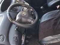 Usata Toyota Yaris Luna 87 CV (63 kW) 2003 Marrone Berlina