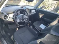 Begagnad Mini One D 109 HK (80 kW) 2010 Svart Halvkombi