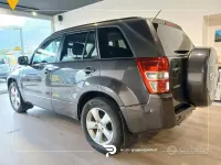 Second-hand Suzuki Grand Vitara 129 CP (94 kW) 2012 Gri SUV