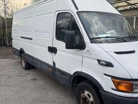 Usata Iveco Daily 179 CV (131 kW) 2005 Furgone