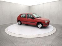 Usata Renault Clio 64 CV (47 kW) 1997 Rosso Utilitaria