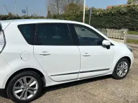 Usata Renault Scénic III XMOD 110 CV (80 kW) 2013 Bianco Monovolume
