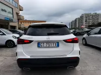 Usata Mercedes GLA200 150 CV (110 kW) 2024 Bianco SUV
