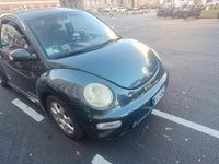 Usata VW New Beetle 100 CV (73 kW) 2004 Grigio Utilitaria