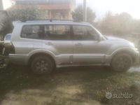 Usata Mitsubishi Pajero 160 CV (117 kW) 2002 Grigio SUV