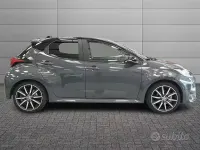 Nuova Toyota Yaris Hybrid Sport 131 CV (96 kW) 2025 Grigio Berlina