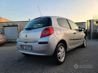 usata Renault Clio 1200 benz x neopatentati