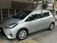 Usata Toyota Yaris 72 CV (52 kW) 2019 Grigio Berlina