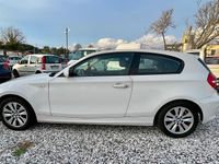 Usata BMW 116 115 CV (84 kW) 2009 Bianco Utilitaria