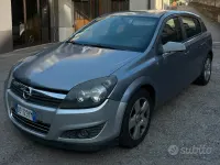 Usata Opel Astra 101 CV (74 kW) 2006 Grigio Berlina