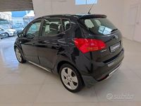 Usata Kia Venga 90 CV (66 kW) 2014 Nero Utilitaria