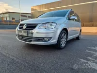 Usata VW Touran Highline 109 CV (80 kW) 2009 Grigio Monovolume
