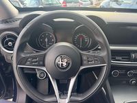 Usata Alfa Romeo Stelvio 181 CV (133 kW) 2017 Blu SUV