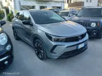 Usata Opel Grandland X Business Elegance 131 CV (96 kW) 2022 Argento SUV