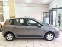 Usata Renault Scénic III 106 CV (77 kW) 2010 Grigio Monovolume