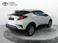 Usata Toyota C-HR Active 122 CV (89 kW) 2023 Bianco SUV