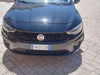 Usata Fiat Tipo 120 CV (88 kW) 2019 Nero Station wagon