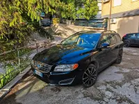 Usata Volvo V70 145 CV (106 kW) 2010 Nero Station wagon