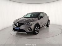 Usata Renault Captur Techno 100 CV (73 kW) 2023 Grigio metallizzato SUV