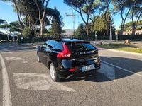 Usata Volvo V40 115 CV (84 kW) 2015 Nero Berlina