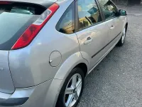 Usata Ford Focus 116 CV (85 kW) 2005 Grigio Berlina