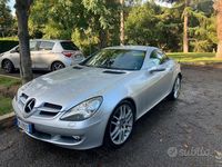 Usata Mercedes SLK280 231 CV (169 kW) 2007 Grigio Cabrio