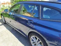 Usata BMW 320 Advantage 190 CV (139 kW) 2020 Blu/azzurro Station wagon
