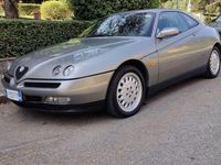 Usata Alfa Romeo GTV 201 CV (147 kW) 2001 Argento Coupé