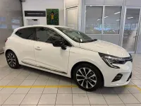 Usata Renault Clio V Techno 145 CV (106 kW) 2023 Bianco Berlina