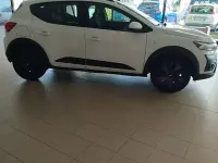 Usata Dacia Sandero Extreme 101 CV (74 kW) 2025 Bianco SUV