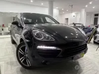 Usata Porsche Cayenne Platinum Edition 245 CV (180 kW) 2014 Nero SUV