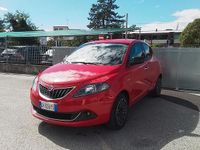 Usata Lancia Ypsilon Gold 69 CV (50 kW) 2022 Rosso Utilitaria