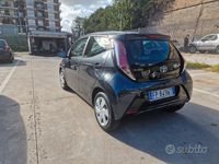 Usata Toyota Aygo Business Edition 69 CV (50 kW) 2018 Grigio Utilitaria