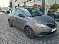 Usata Lancia Ypsilon 69 CV (50 kW) 2019 Grigio