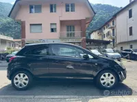 Usata Opel Corsa 86 CV (63 kW) 2012 Nero Utilitaria