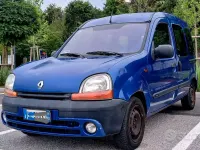 Usata Renault Kangoo 80 CV (58 kW) 2000 Blu Monovolume
