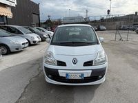 Usata Renault Modus Dynamique 74 CV (54 kW) 2009 Bianco Monovolume