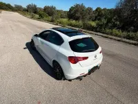 Usata Alfa Romeo Giulietta Quadrifoglio 235 CV (172 kW) 2010 Bianco Utilitaria