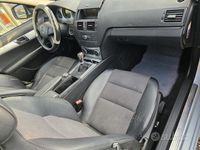 Usata Mercedes C220 Avantgarde 135 CV (99 kW) 2010 Grigio Berlina