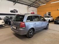 Usata Opel Zafira Cosmo 94 CV (69 kW) 2007 Grigio Monovolume