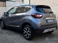 Usata Renault Captur 90 CV (66 kW) 2019 Grigio SUV