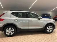Usata Volvo XC40 129 CV (94 kW) 2023 Silver down met. SUV