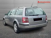 Usata VW Passat Business 131 CV (96 kW) 2003 Grigio Station wagon