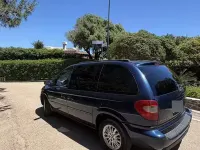 Usata Chrysler Voyager 150 CV (110 kW) 2005 Blu Monovolume