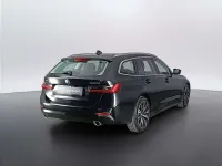 Usata BMW 320 Luxury Line 190 CV (139 kW) 2021 Black sapphire metallizzato Station wagon