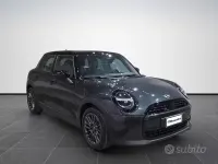 Nuova Mini Cooper Classic 114 kW (156 CV) 2026 Nero Utilitaria