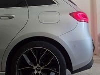 Usata Mercedes B200 150 CV (110 kW) 2019 Monovolume